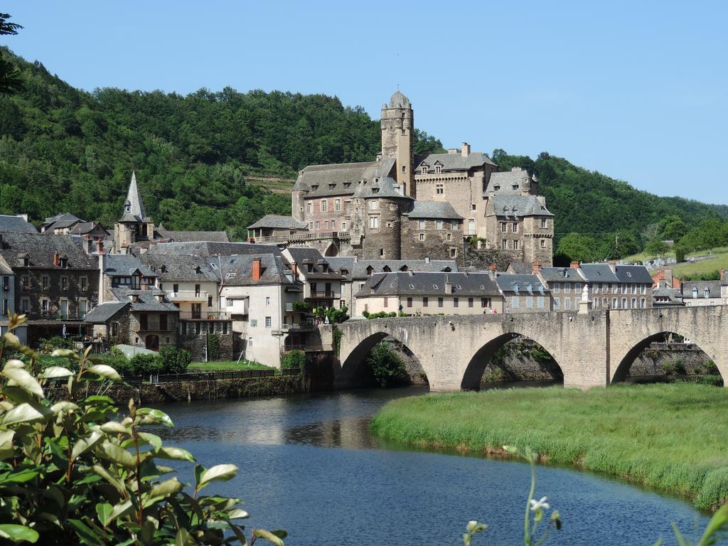 Auberge Saint Fleuret Estaing  Exterior foto